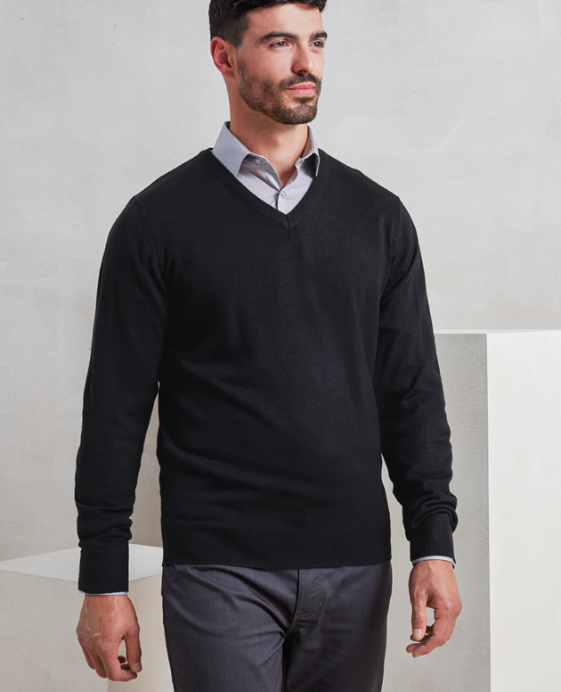 'ESSENTIAL' ACRYLIC MEN'S V-NECK SWEATER