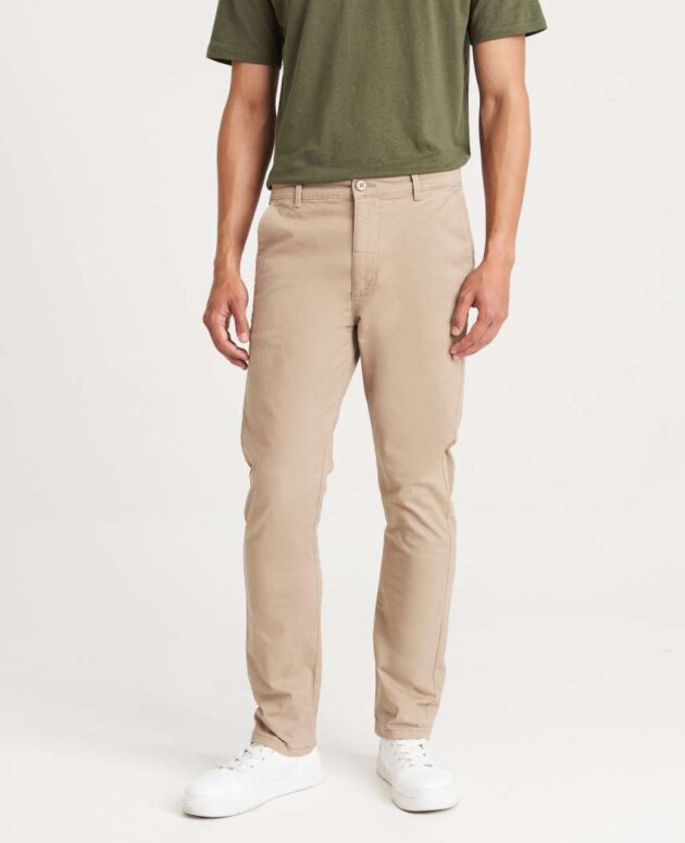 ADAM SLIM CHINOS