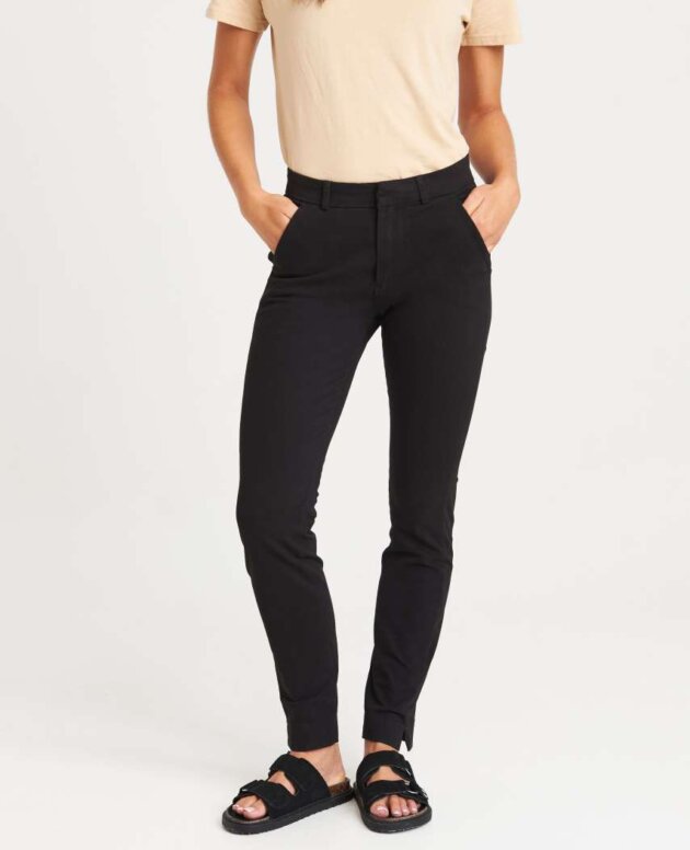LILY SKINNY CHINOS