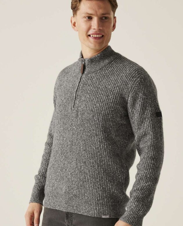SOLOMON ZIP-NECK KNITTED PULLOVER