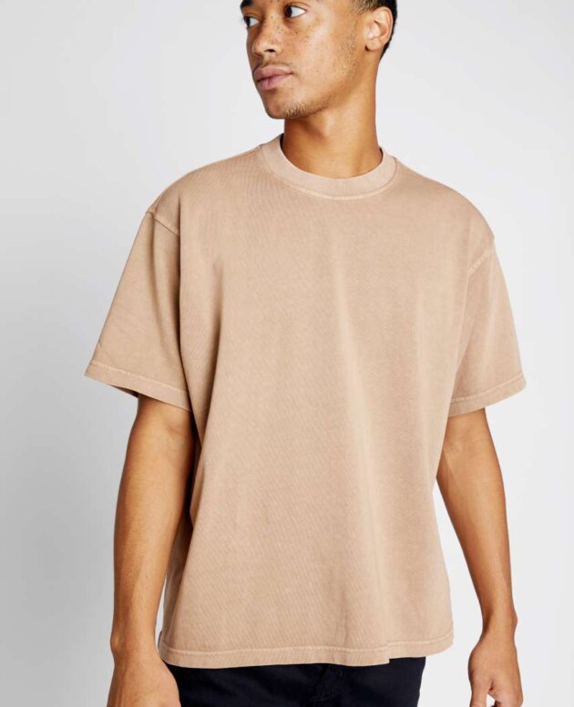 URBAN HEAVY TEE GARMENT DYED